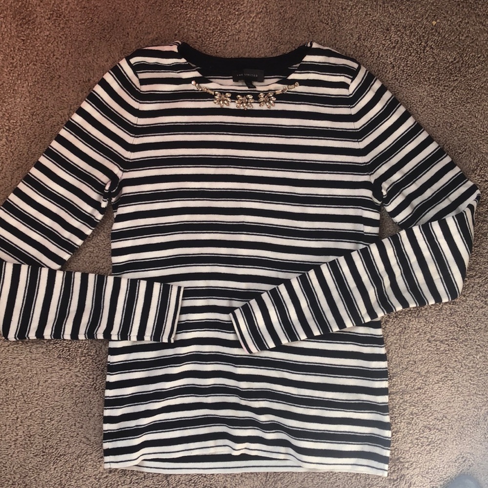 Sparkle collar sweater